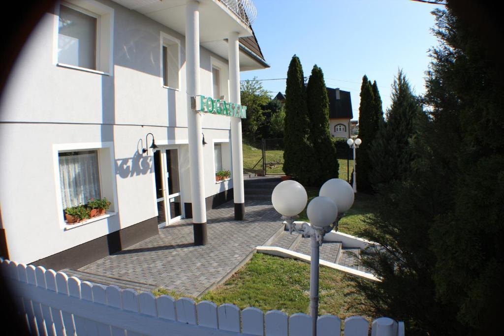 Hotel Menthol บูดาเปสต์ ภายนอก รูปภาพ
